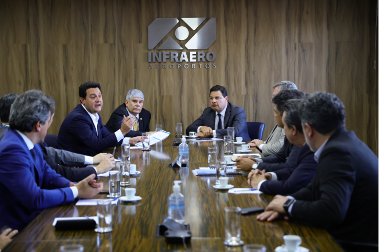 Estado busca parceria com a Infraero para modernizar aeroportos regionais do Paraná