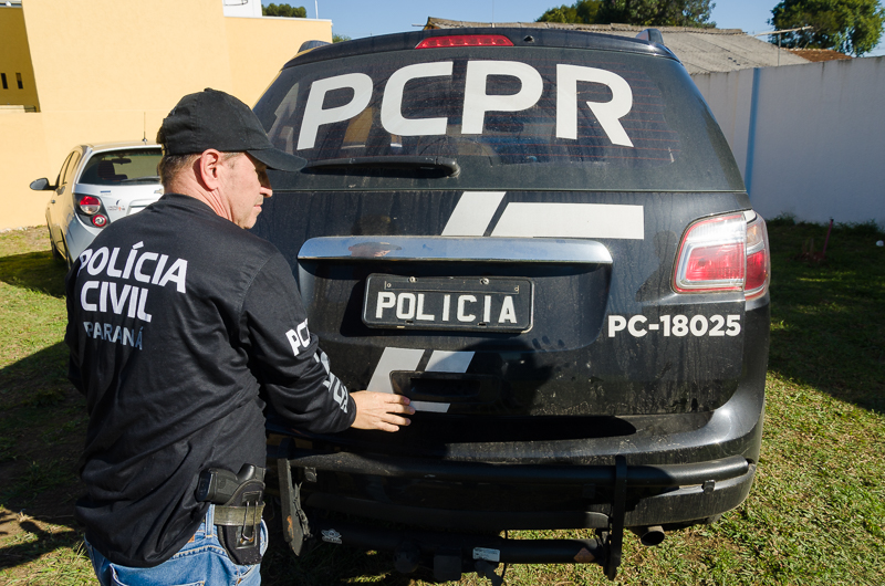 PCPR prende casal suspeito de furto e desmantela rinha de galos em São José dos Pinhais