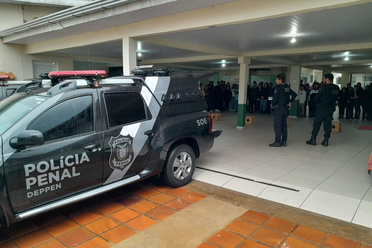 Deppen de Foz do Iguaçu promove palestra a adolescentes sobre prevenção às drogas