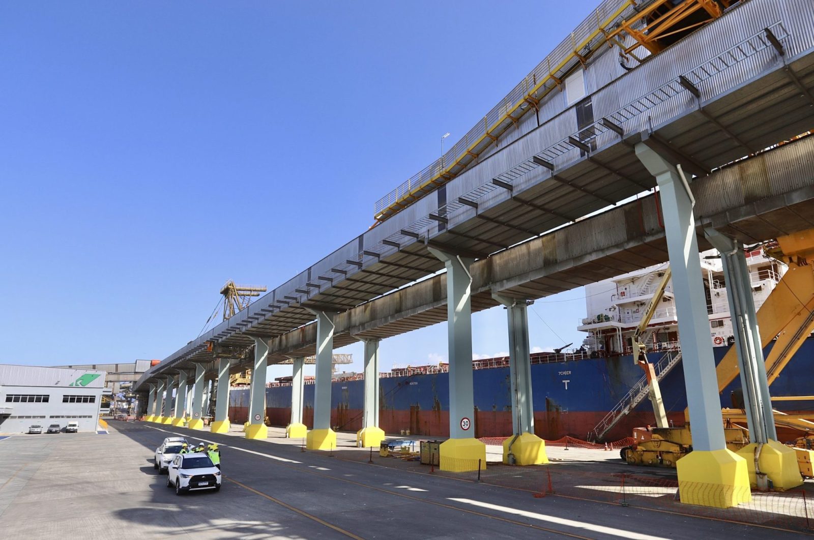 Obras no cais do Porto de Paranaguá aumentam segurança e eficiência das operações