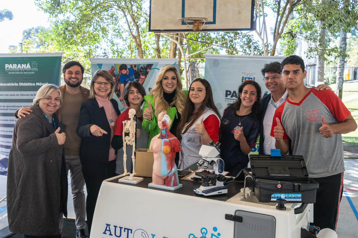 Laboratórios móveis vão reforçar ensino de ciências e aprendizagem na rede estadual