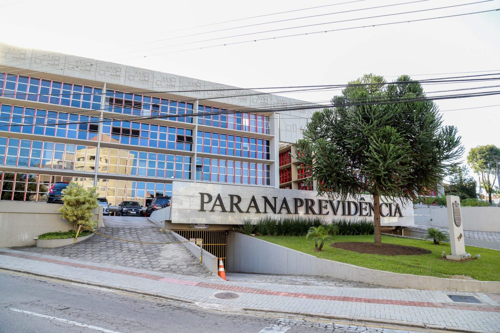 Paraná Previdência alerta para recadastramento obrigatório de beneficiários até o final do ano