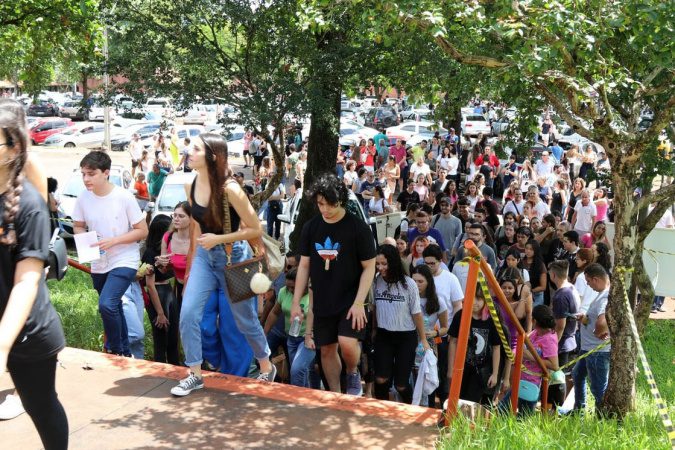 Inscrições para o Vestibular 2025 da UEL abrem nesta quinta-feira