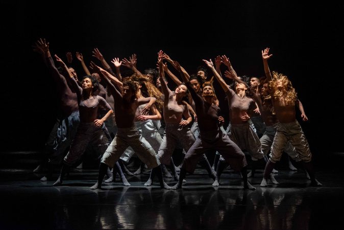 Balé Teatro Guaíra continua turnê pelo Paraná, agora por Apucarana e Maringá