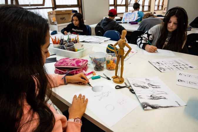 Centro Juvenil de Artes Plásticas divulga período de inscrições para oficinas do 1º semestre