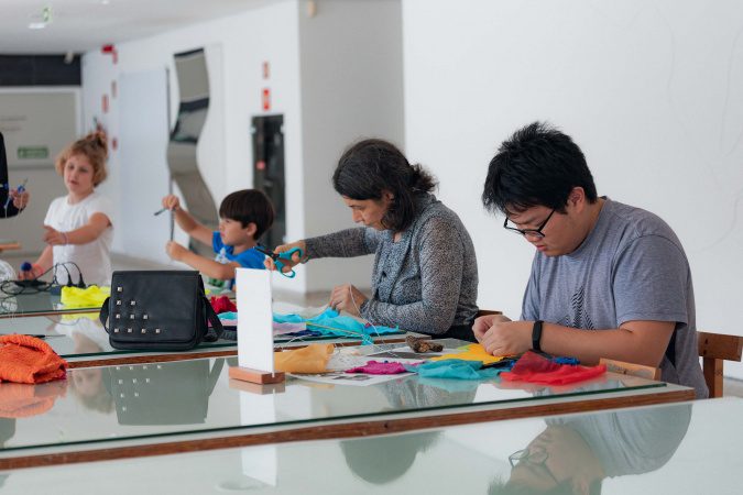 Museu Oscar Niemeyer promove oficina de escultura com o artista Elvo Benito Damo
