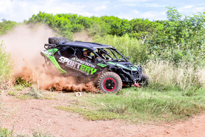 Com mais de 300 veículos, 31º Rally Transparaná começou em Guaíra