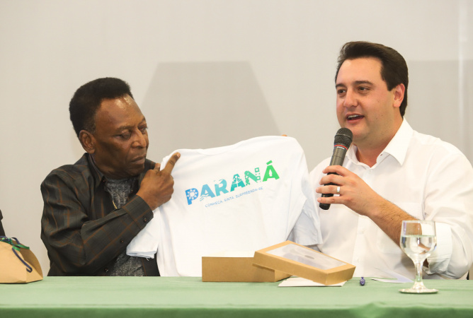Há 6 anos Pelé conhecia o Proesporte, que já chegou a R$ 100 milhões para apoiar projetos