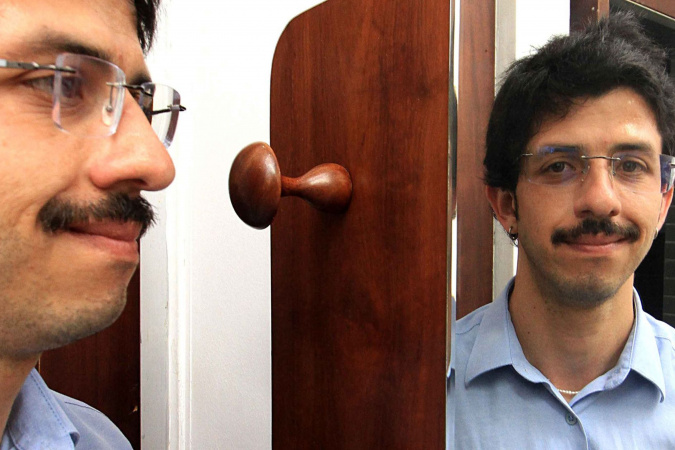 Jomi, novo residente da Academia Alfredo Andersen, cria Departamento dos Espelhos