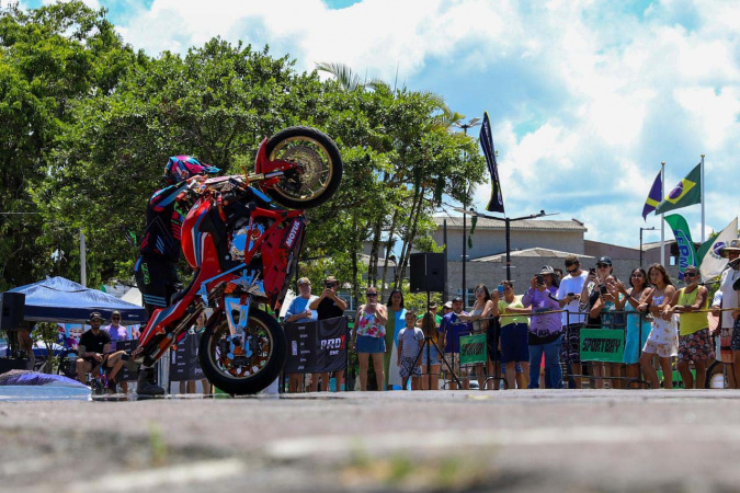 Rally Transparaná chega ao fim após percorrer 2,2 mil km em 160 cidades do Paraná