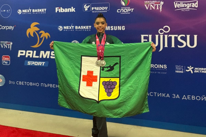 Dos Jogos Escolares para o mundo: paranaense é prata no Mundial de Ginástica Rítmica