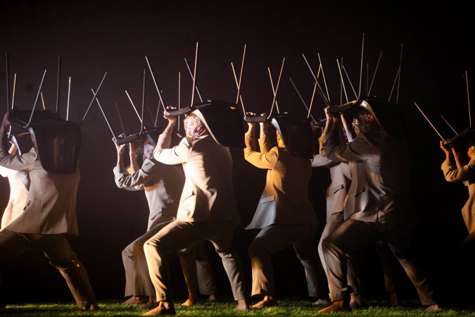 Balé Teatro Guaíra apresenta “Stol” e “V.I.C.A.” nos dias 30 e 31 com ingressos esgotados