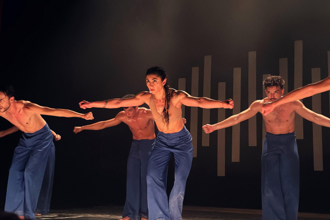 Balé Teatro Guaíra lota apresentações em Jacarezinho e emociona público do 20º EnCena