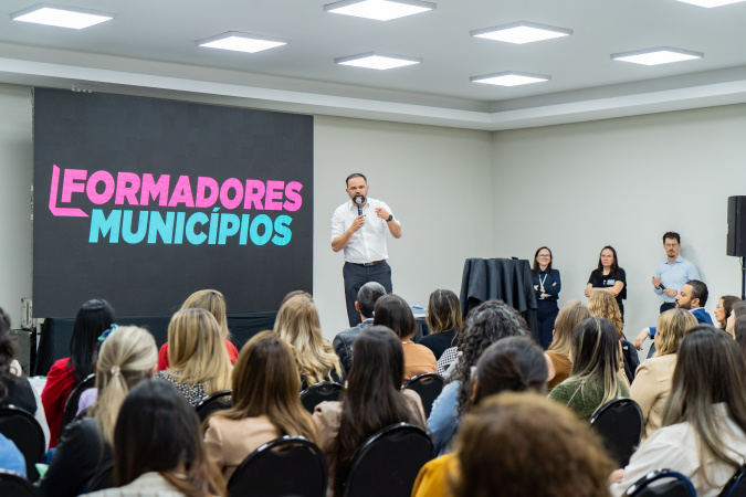 Estado promove congresso de formação continuada para professores de redes municipais