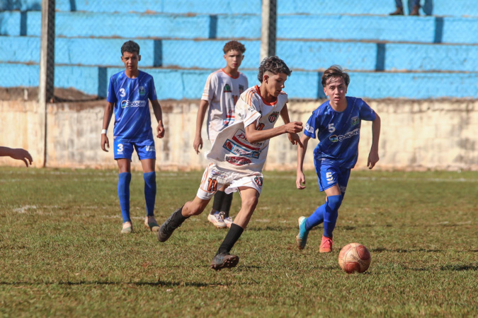 Fase macrorregional do Paraná Bom de Bola tem mais de 3 mil participantes