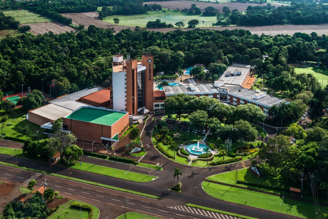 Curitiba e Foz do Iguaçu são grandes destinos do Paraná para turismo de negócios e eventos