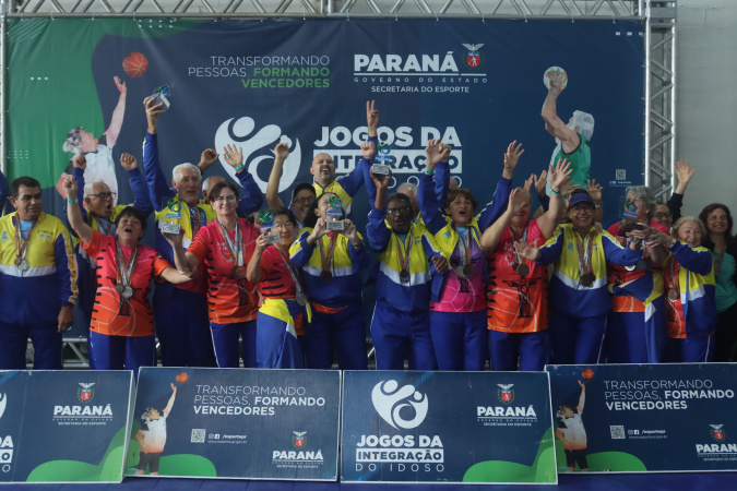 Guarapuava conquista o título geral dos Jogos da Integração do Idoso na Série Prata
