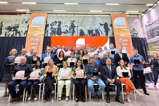 17 produtores rurais e extensionistas do IDR recebem o Prêmio Orgulho da Terra 2025