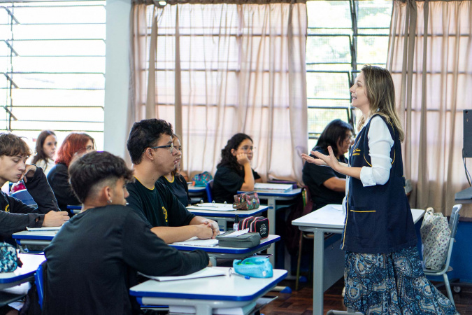 Paraná fortalece ações para educadores, com valorização e oportunidade de crescimento