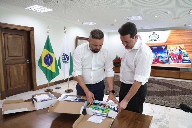 Pela primeira vez, alunos das Apaes do Paraná vão receber kits escolares do Estado
