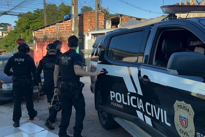 PCPR prende oito pessoas em três estados em operação contra de desvios milionários de cargas