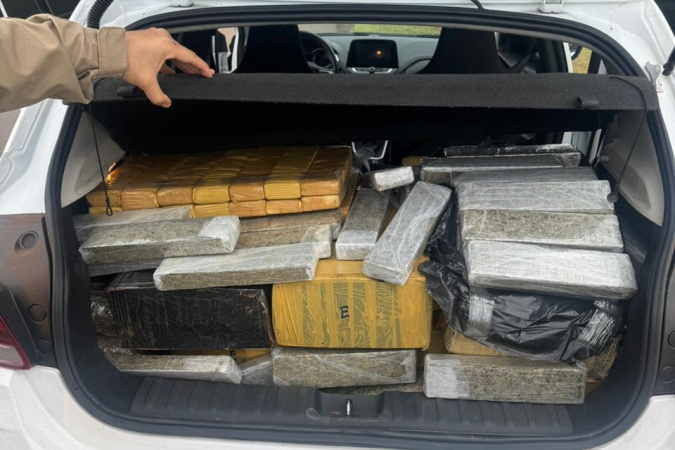 Com Olho Vivo, PMPR rastreia veículo e apreende 269 kg de maconha em Umuarama