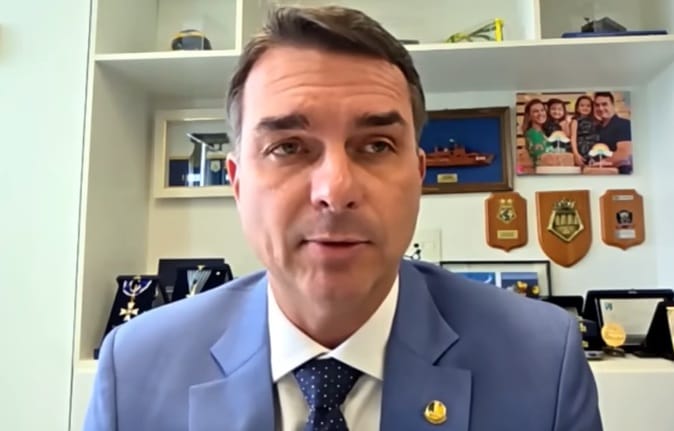 Flávio Bolsonaro pede para Cristina Graeml não concorrer ao Senado: “É muito perigoso”