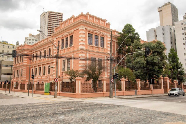 Formação de professores e história preservada: Instituto de Educação do Paraná celebra 150 anos