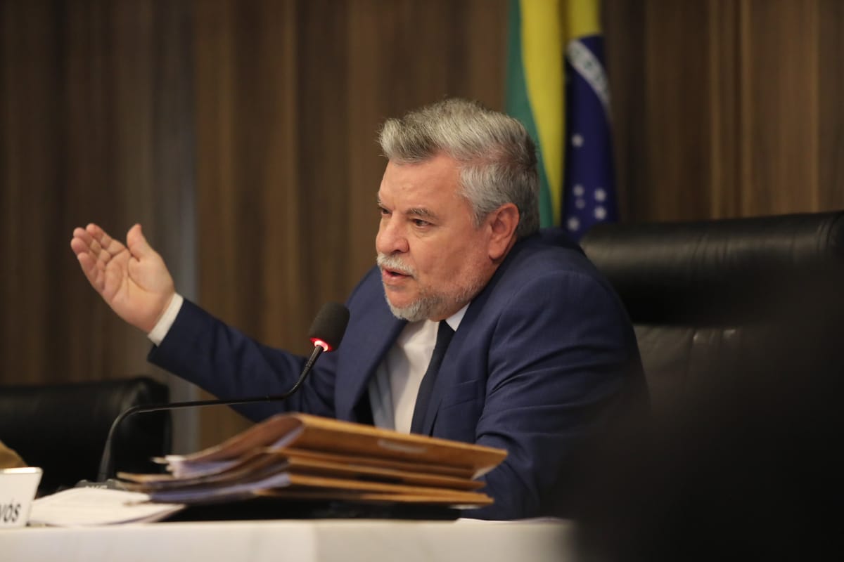Após sete anos na base de Ratinho Jr, PL tenta criar “bancada independente” e é barrado por Alexandre Curi