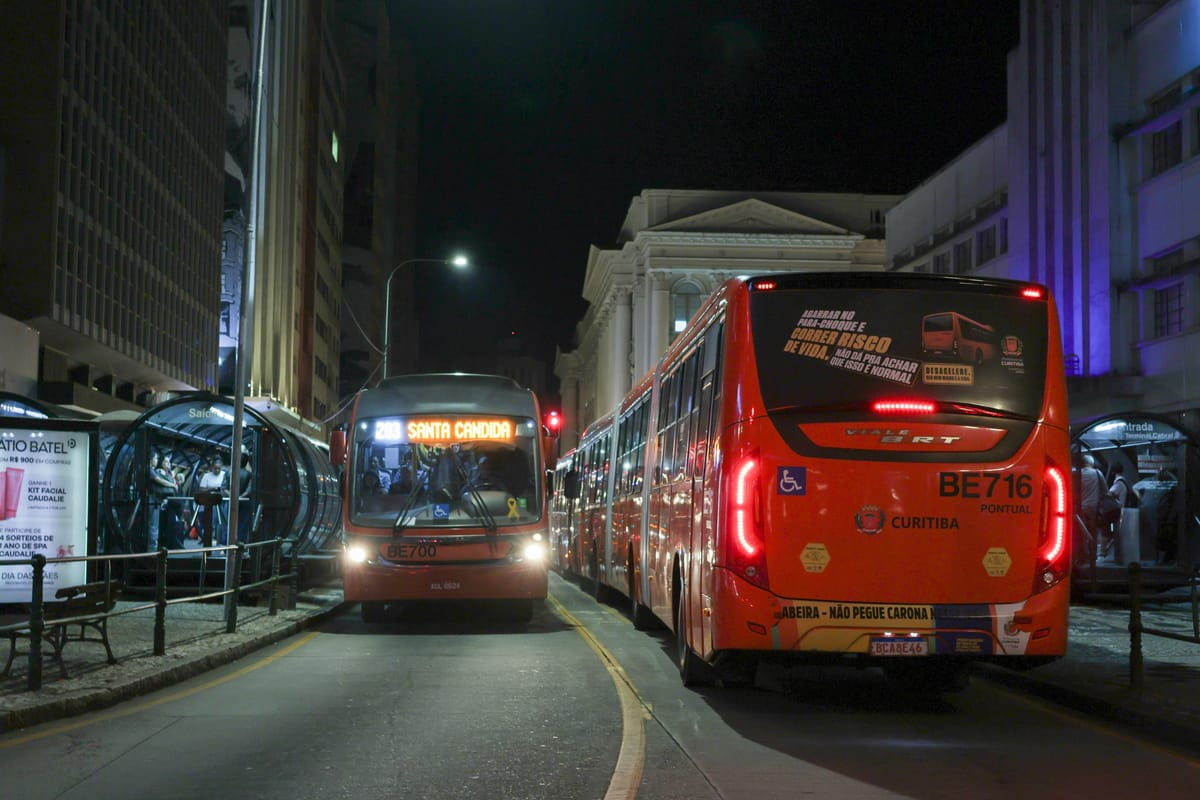 Custo do transporte aumentou acima da inflação enquanto ônibus perdeu passageiros