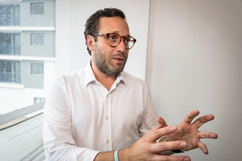Em briga entre candidatos da direita, Filipe Barros acusa Curi por Diários Secretos