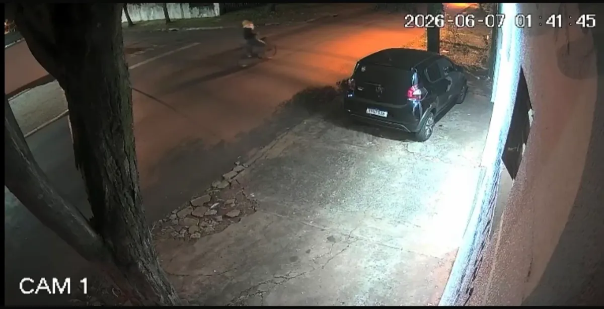 Influenciador tem carro atingido por tiros e recebe ameaça após registrar ocorrência em Foz