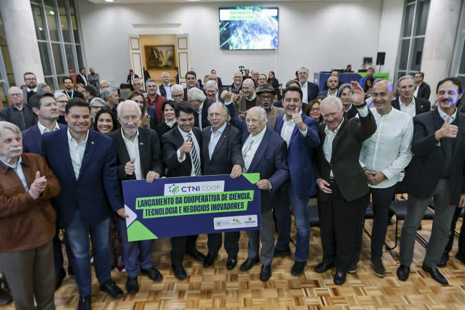 Paraná ganha cooperativa inédita para transformar ciência em negócios inovadores