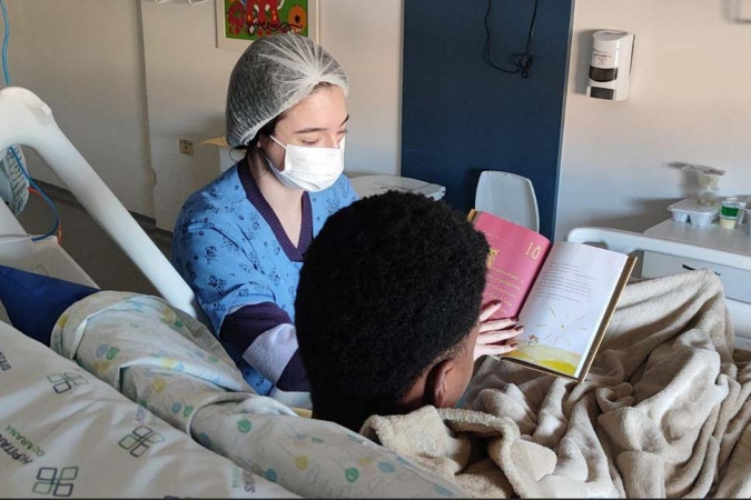 Programa HumanizaMente fortalece cuidado com saúde mental de pacientes e familiares