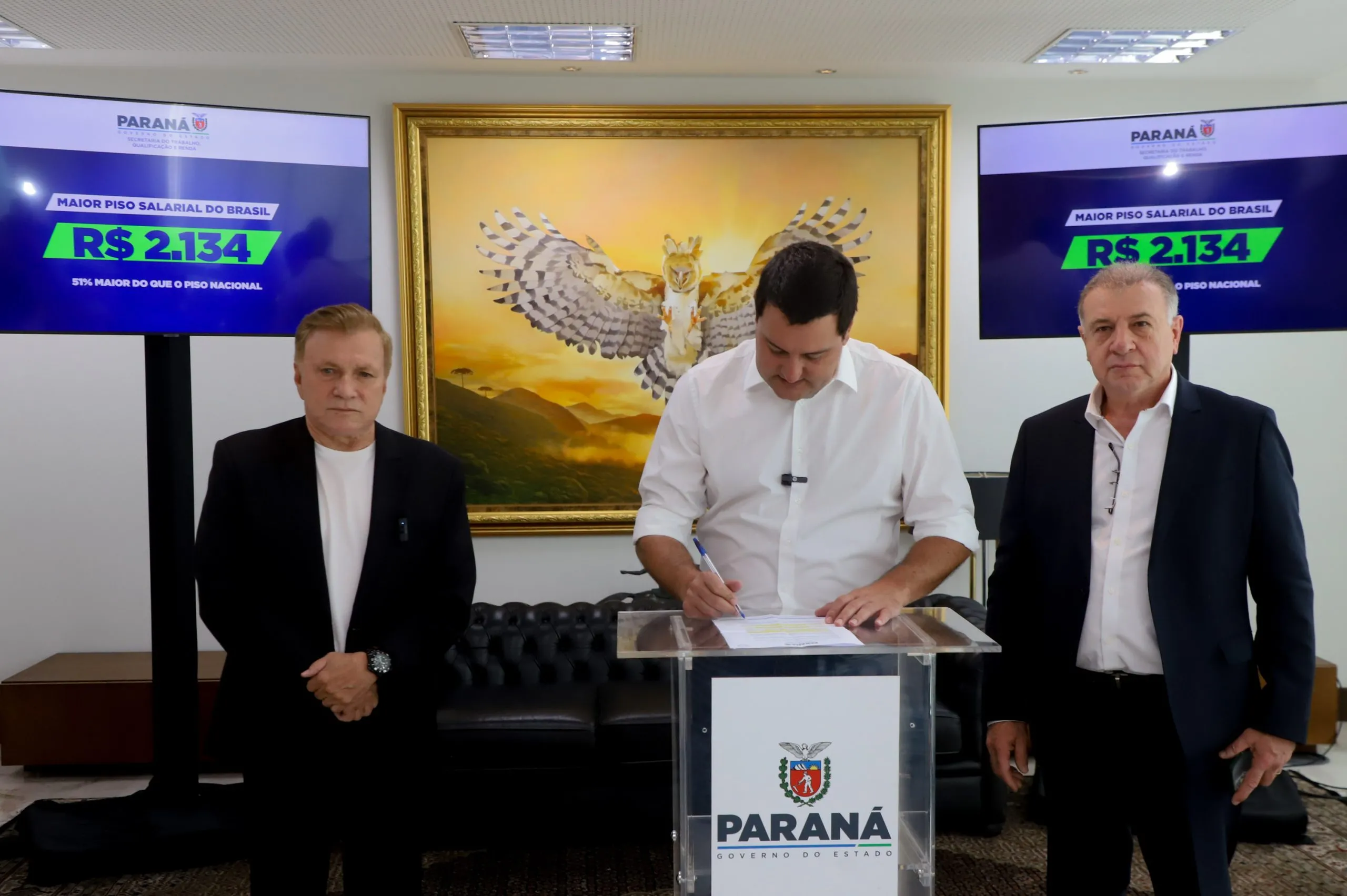 Maior do Brasil: governador confirma novo Piso Regional, que vai de R$ 1,8 mil a R$ 2,1 mil